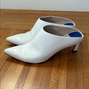 Stuart Weitzman White Pointed-Toe Leather Mule Heels Sz 7.5